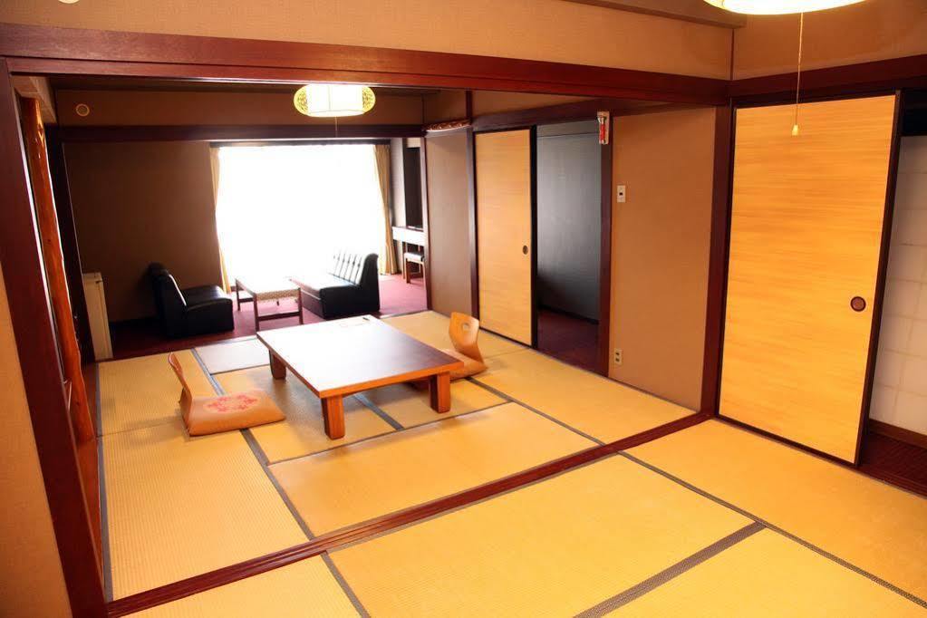 Hotel Kirishima Castle Exterior photo